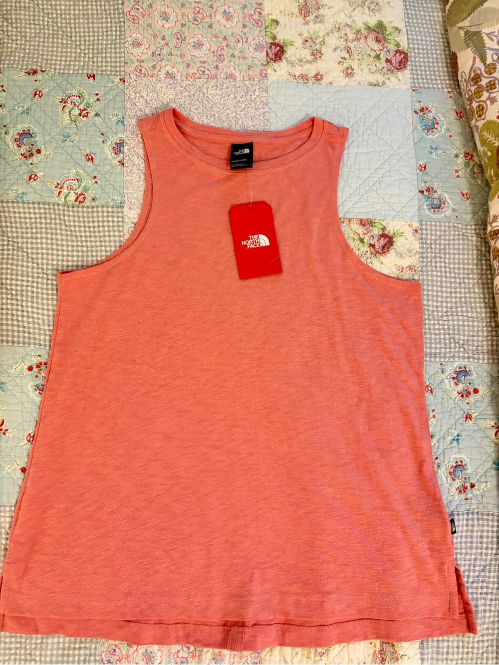 The North Face Women’s Emerine Tank Top NWT - Size L, Pink Coral (Mauve Glow)